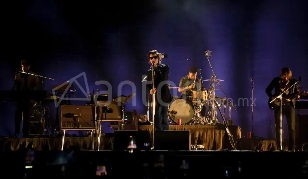 Arctic Monkeys cierra con fuerza el segundo día del Corona Capital